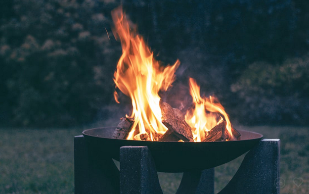 Roaring firepit