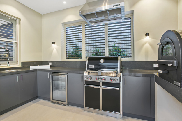 Outdoor kitchen