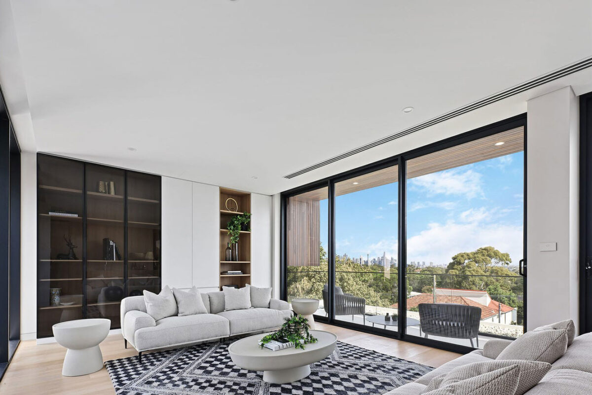 Greenwich Ultra Modern: upper level living