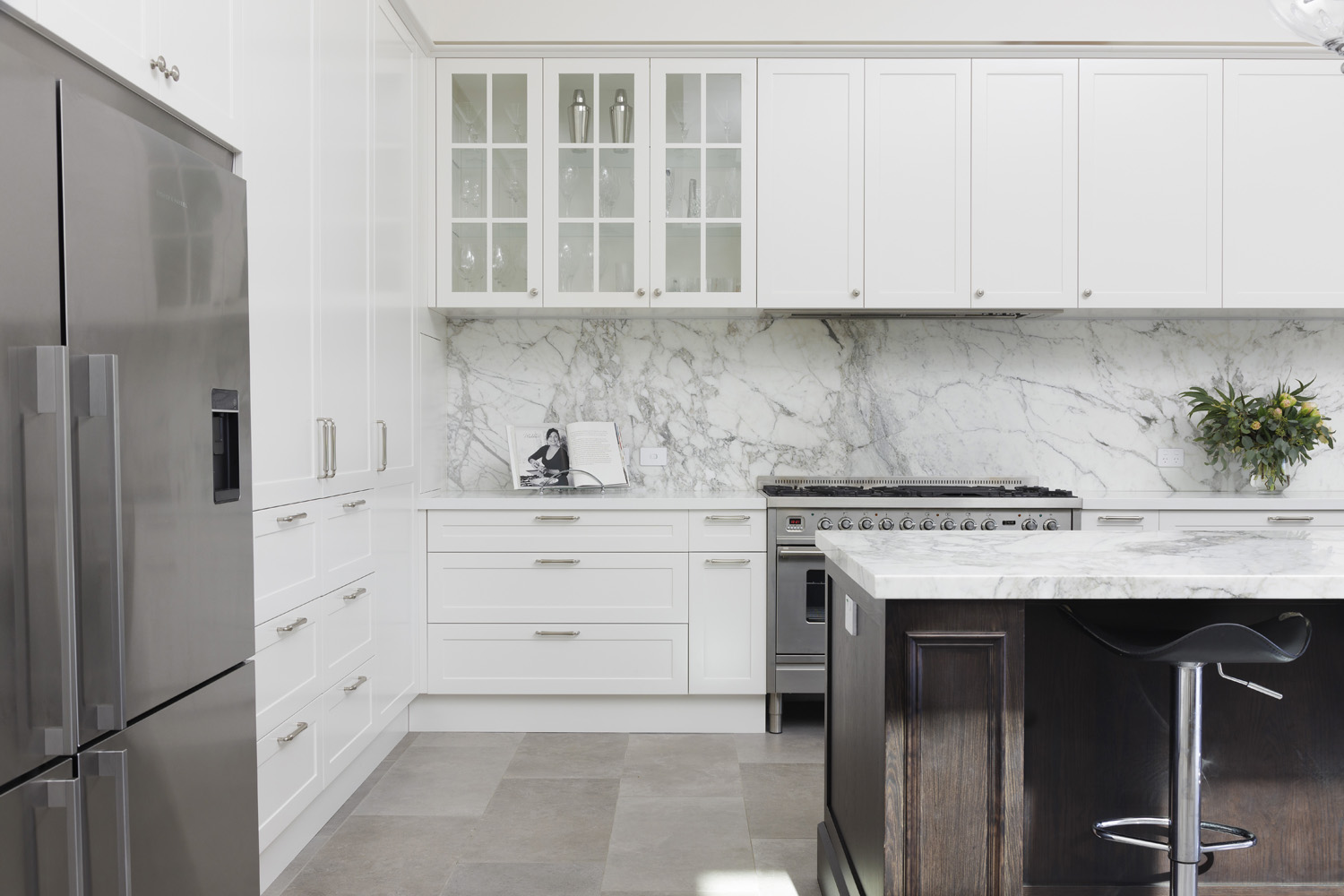 Willoughby Traditional Hamptons: white kitchen, marble splashback and stainless steel appliances