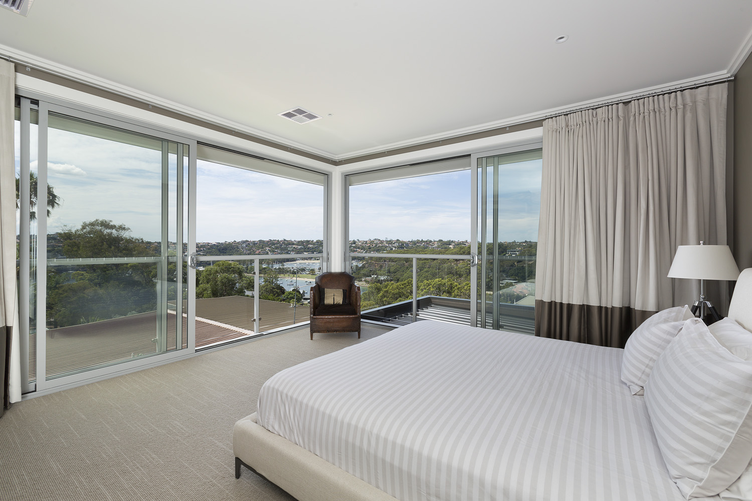 Mosman Contemporary: bedroom with expansive views