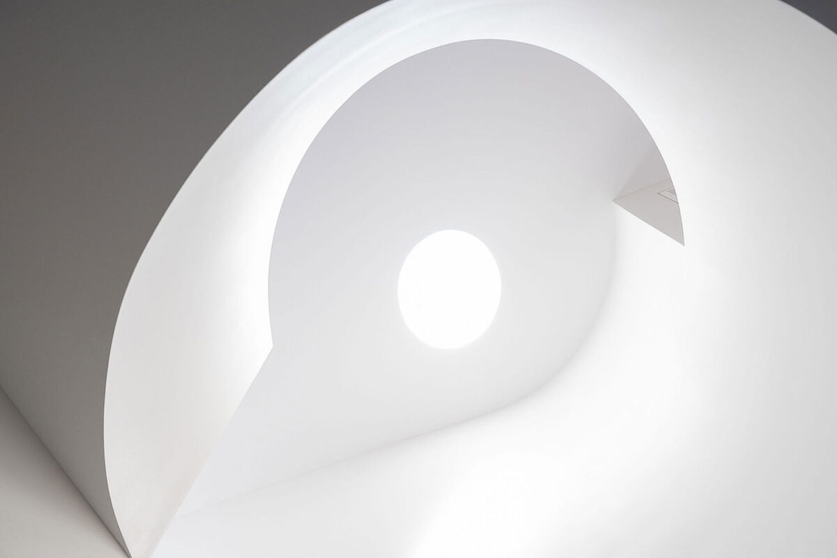 Vaucluse Ultra Modern: artistic vaulted stairwell ceiling