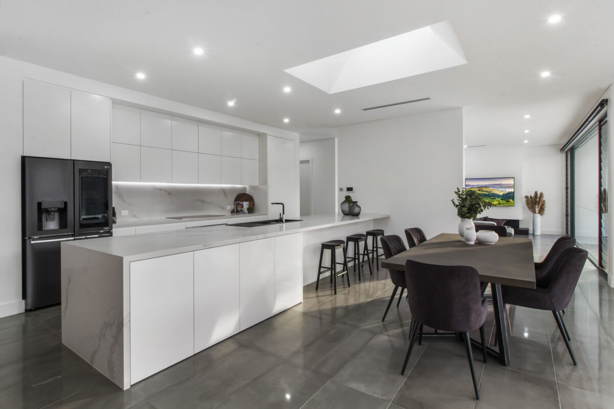 Glenhaven Modern Contemporary: kitchen