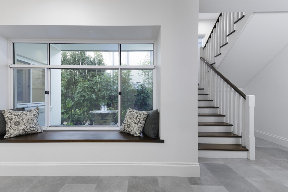 Willoughby Traditional Hamptons: built-in bench at window